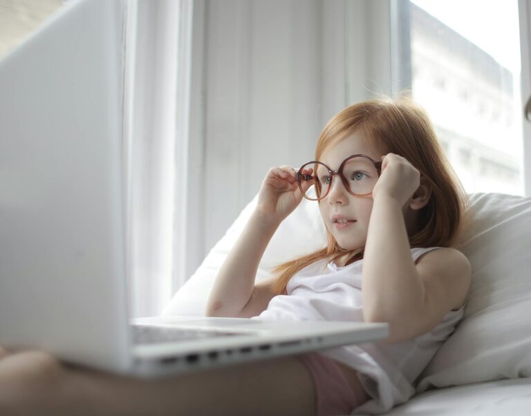 How to Protect Your Eyes During Screen Time: Simple Tips for Healthy Vision